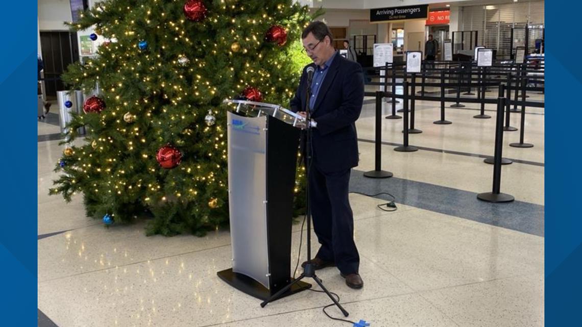 TSA reminds flyers about airport etiquette ahead of busy holiday travel weeks
