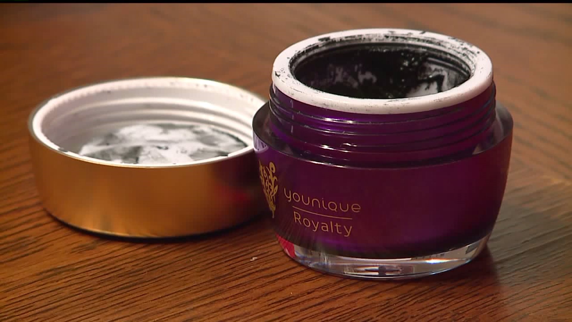 FOX Finds Out:  Can a beauty mask leave lasting skin damage?