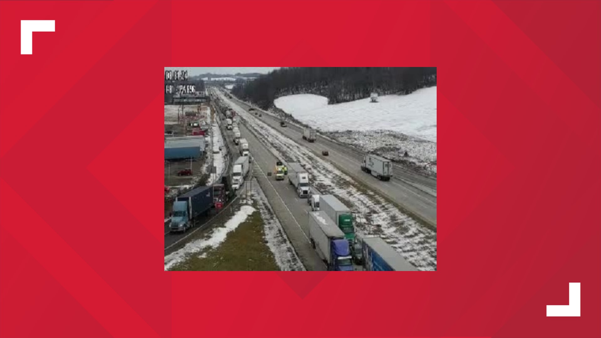 Crash Closes Portion Of Interstate 81 SB In Franklin County | Fox43.com