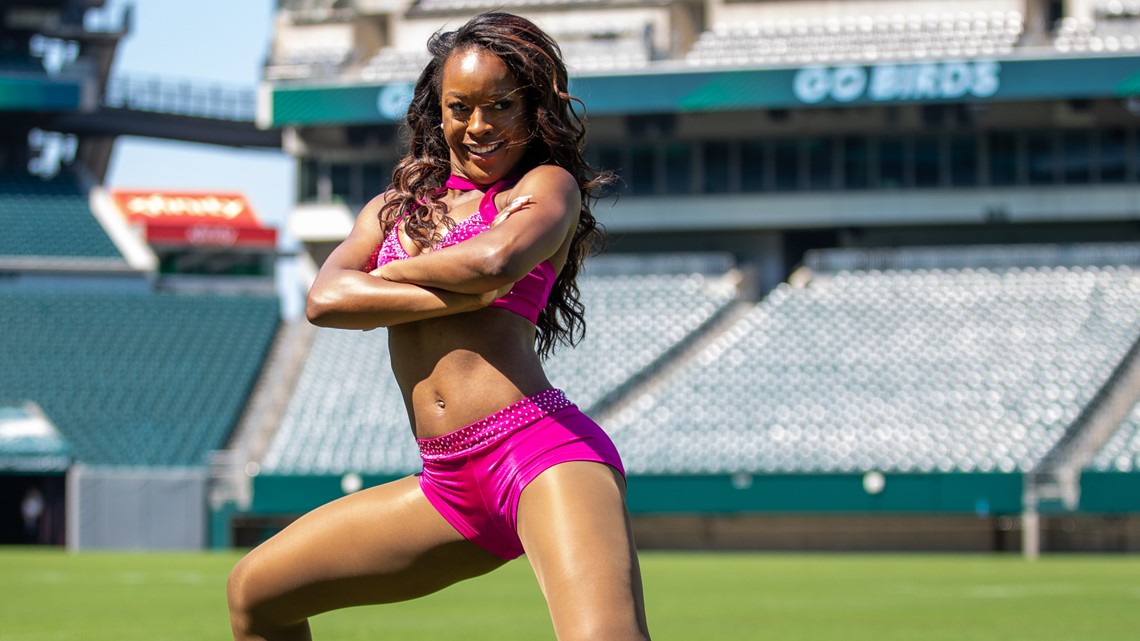 Eagles cheerleader connects with fans on and off the field