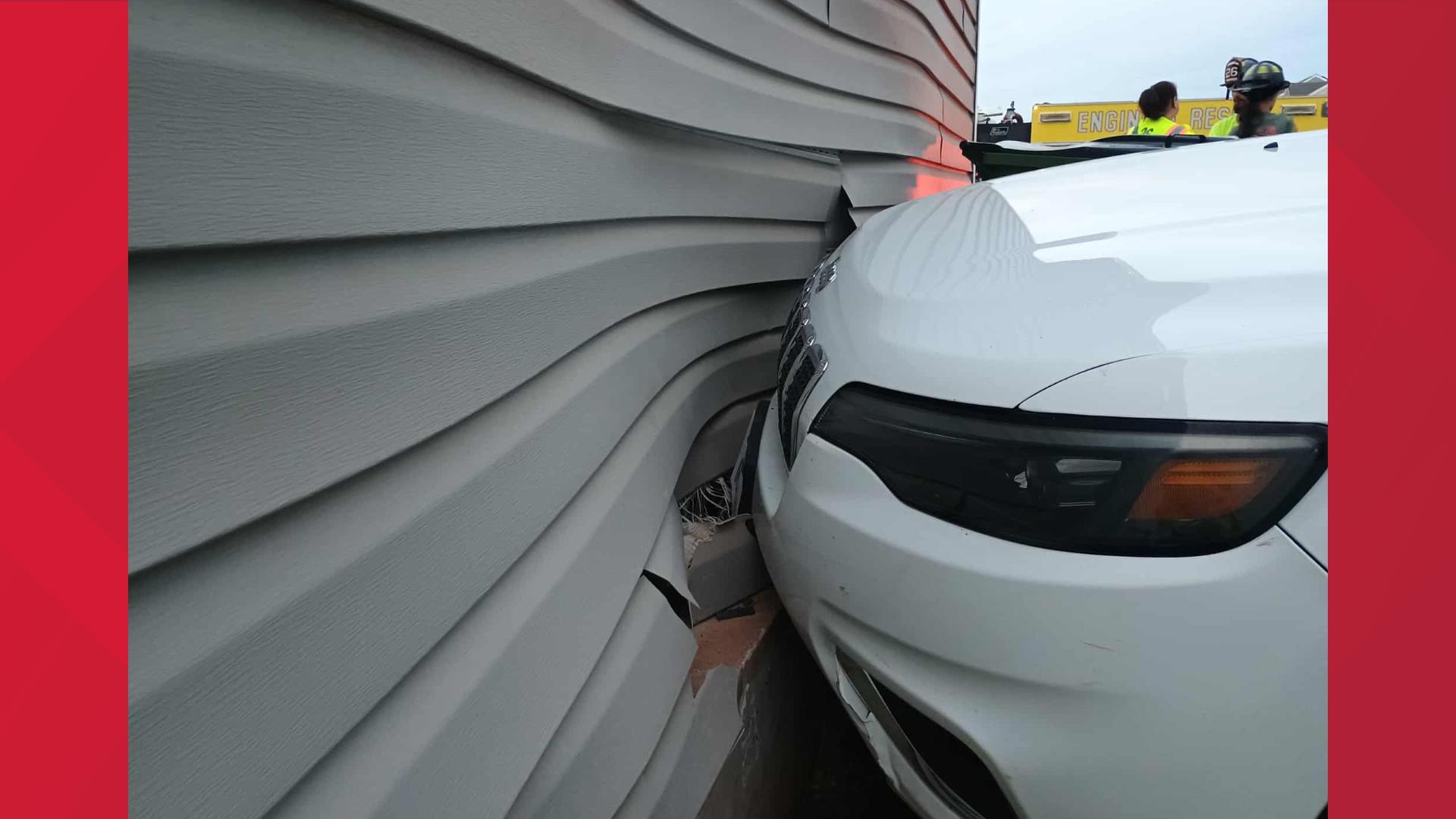Car crashes into house in York County, injuries reported | fox43.com