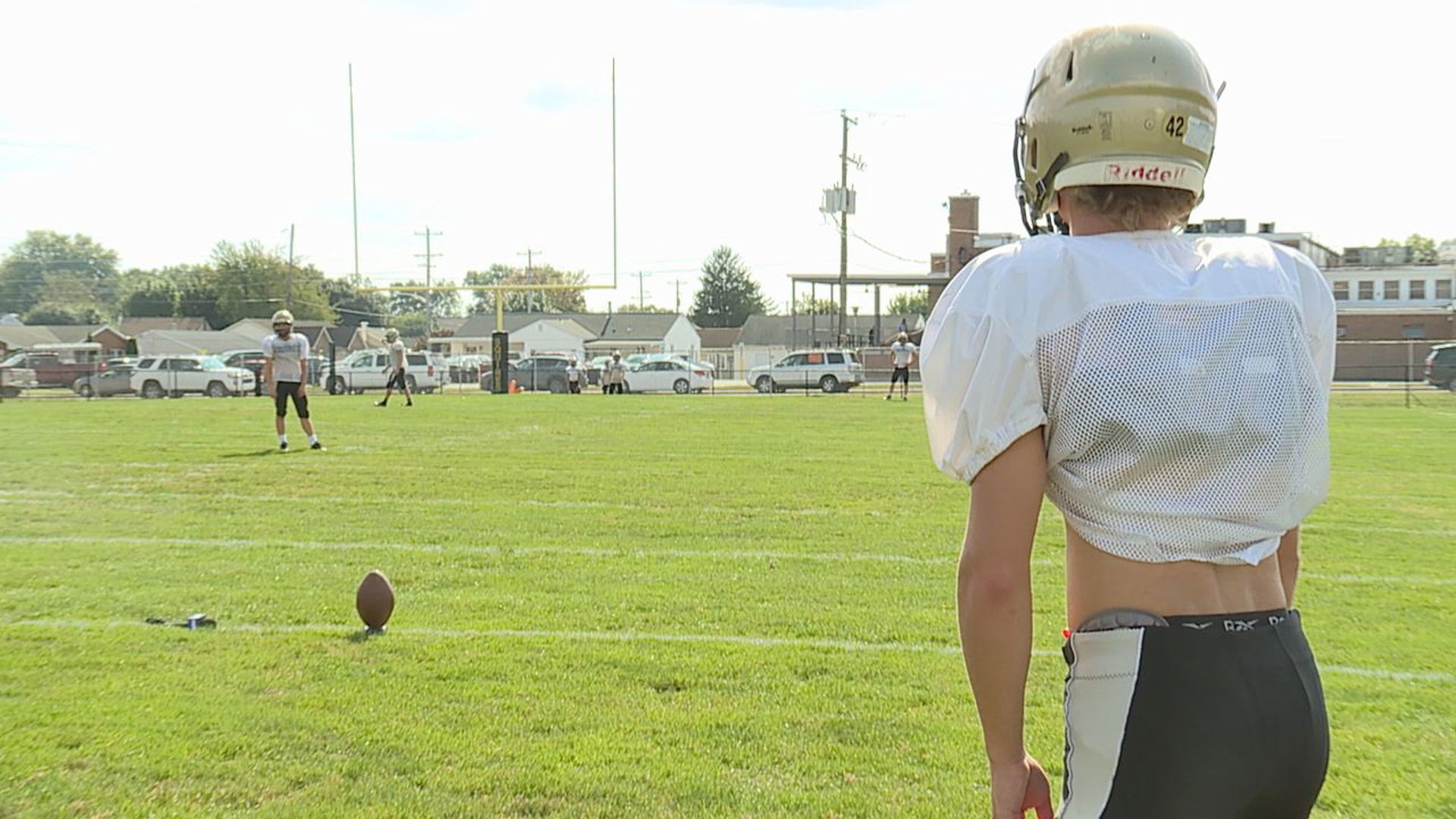 Nolan Kruse teamed up with Alex's Lemonade Stand to raise money for the foundation's mission through field goals he makes this football season.