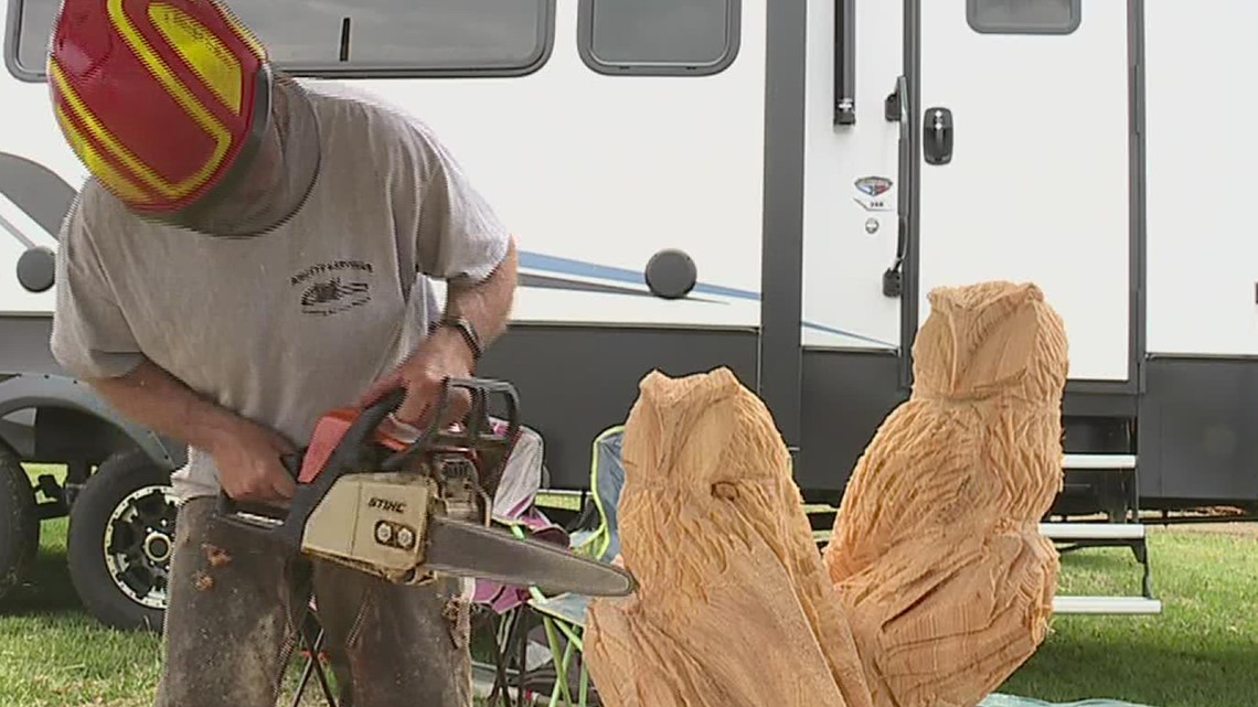 Watch chainsaw carvers show off their skills at the Keystone State