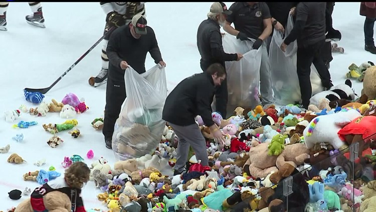 It will be raining teddy bears on Sunday at the Giant Center in Hershey