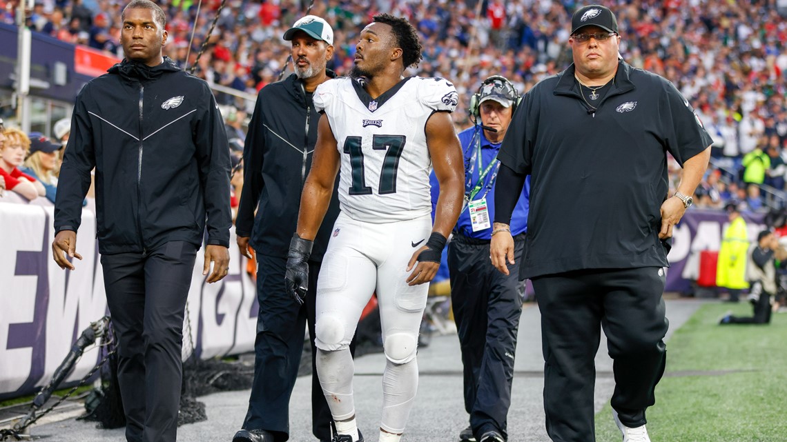 Eagles' Nakobe Dean placed on injured reserve, to miss at least