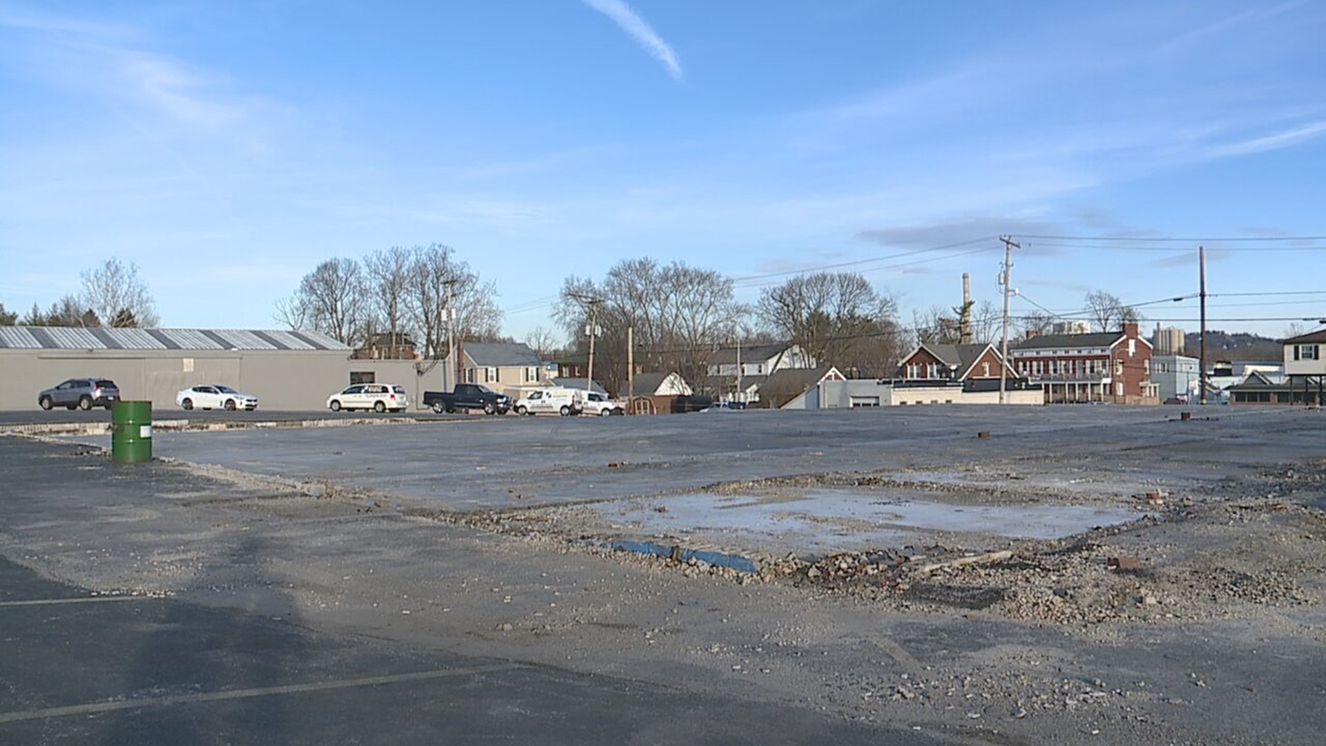 One West Manchester Township supervisor is proposing an amendment to a zoning law that will allow the owners of Mr. Q's to rebuild their business.