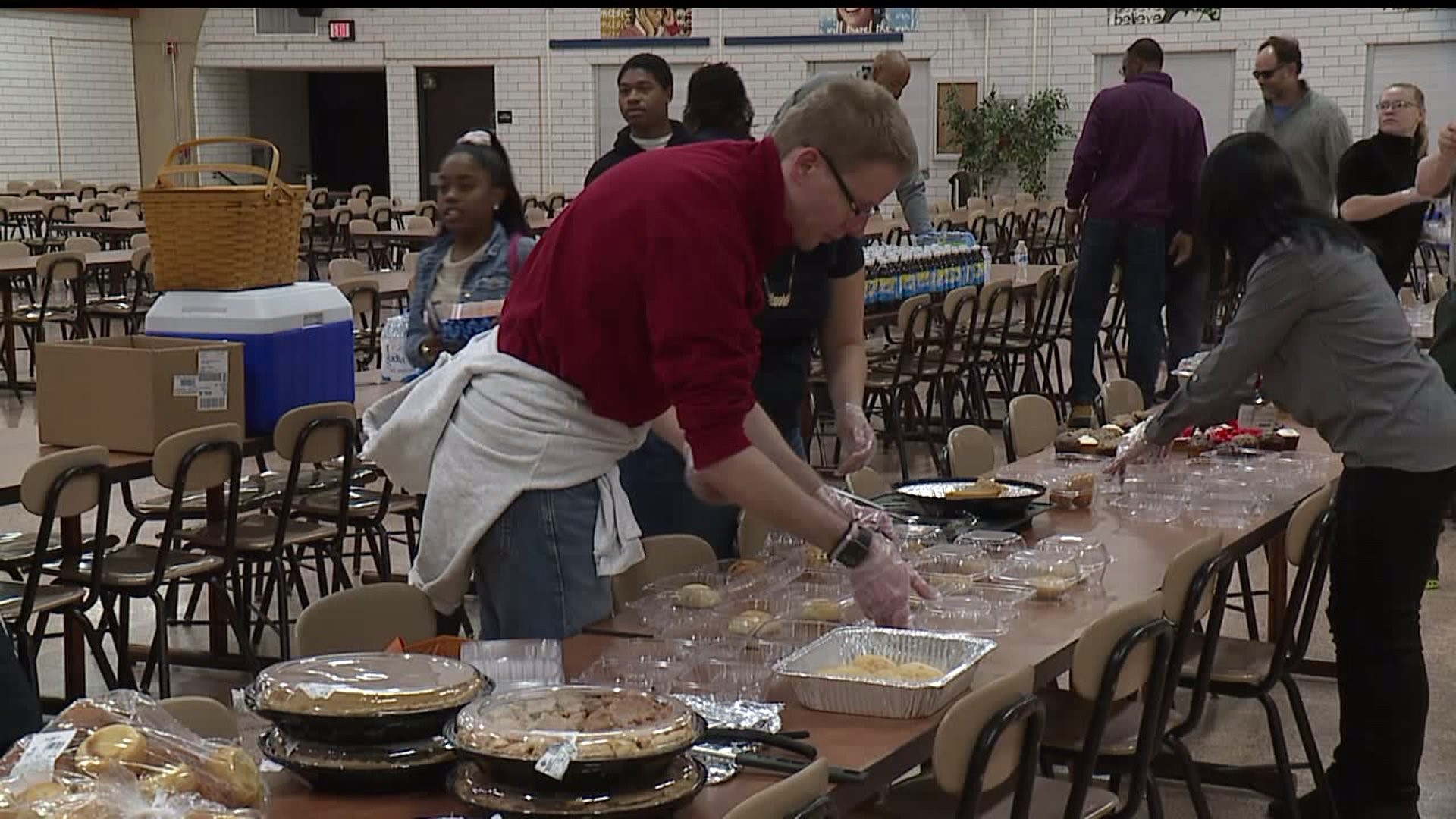 "Plate Patrol" passes out meals for those in need