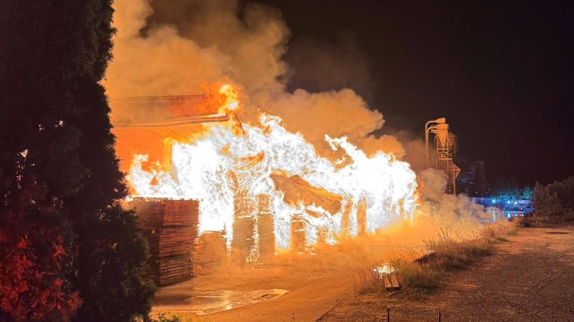 Fire breaks out at Weaber Lumber manufacturing company in Lebanon