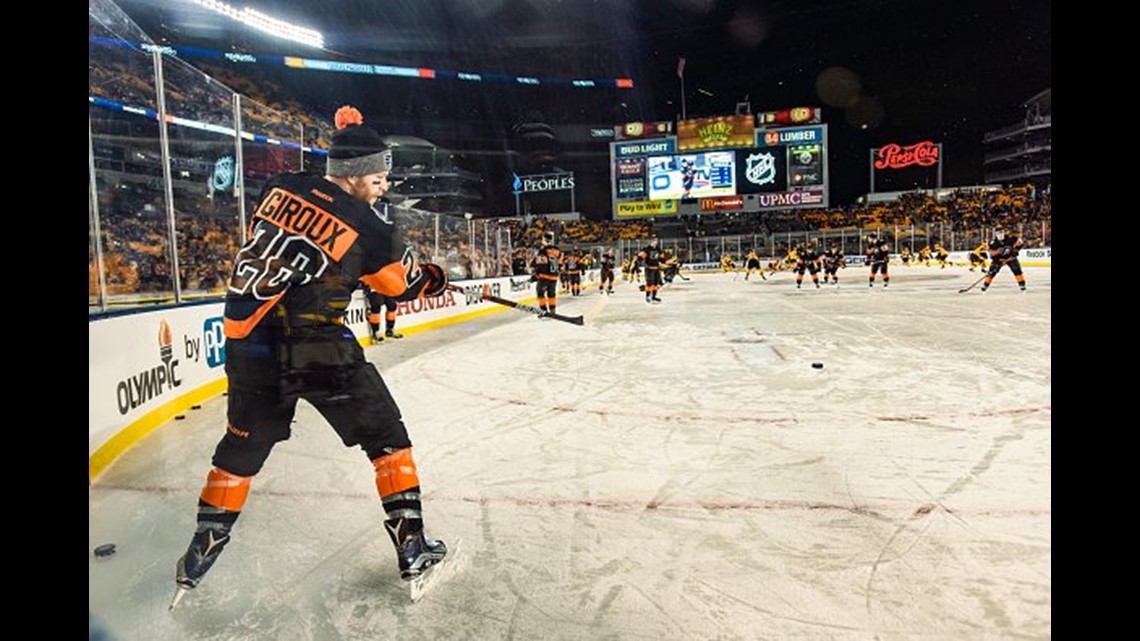 PHN's Best Shots of the Game: Pens, Flyers prep for Stadium Series