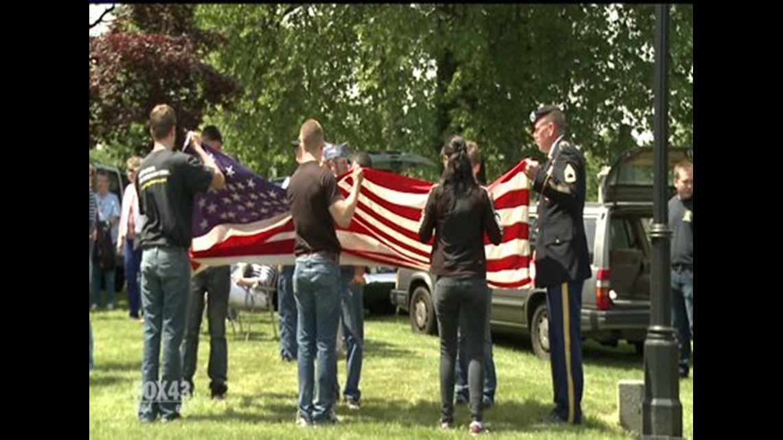 Central Pennsylvania Communities Mark Memorial Day With Ceremonies Parades Fox43 Com