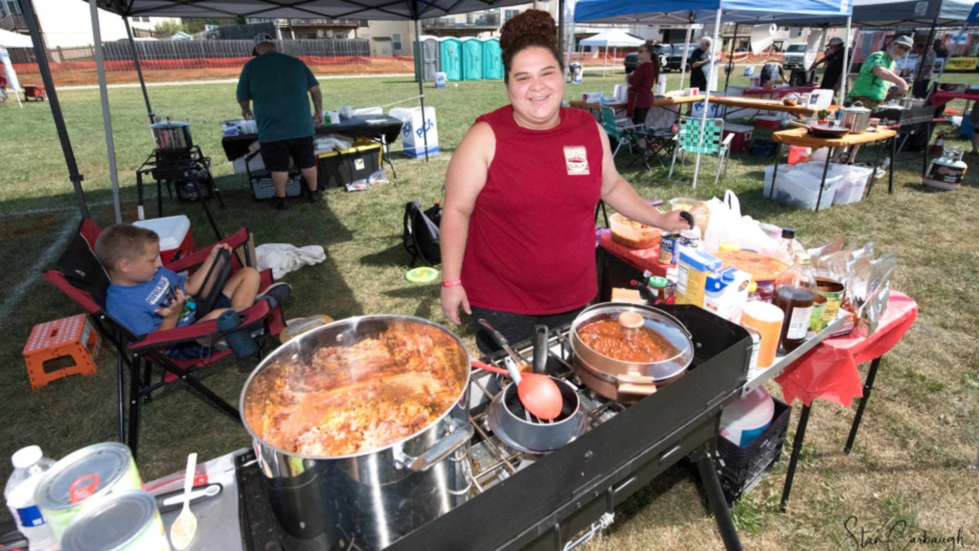 Nathan Gramm, a previous chili champion, stopped by the FOX43 studio to whip up a batch of his award-winning chili and offer tips for hopefuls seeking the 2023 title