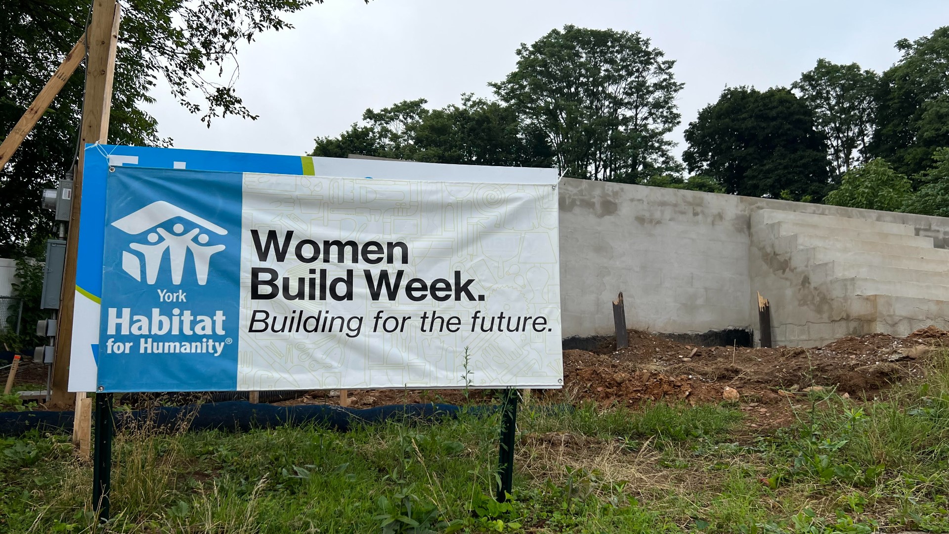 A number of women and organizations will roll up their sleeves for Women Build Week.