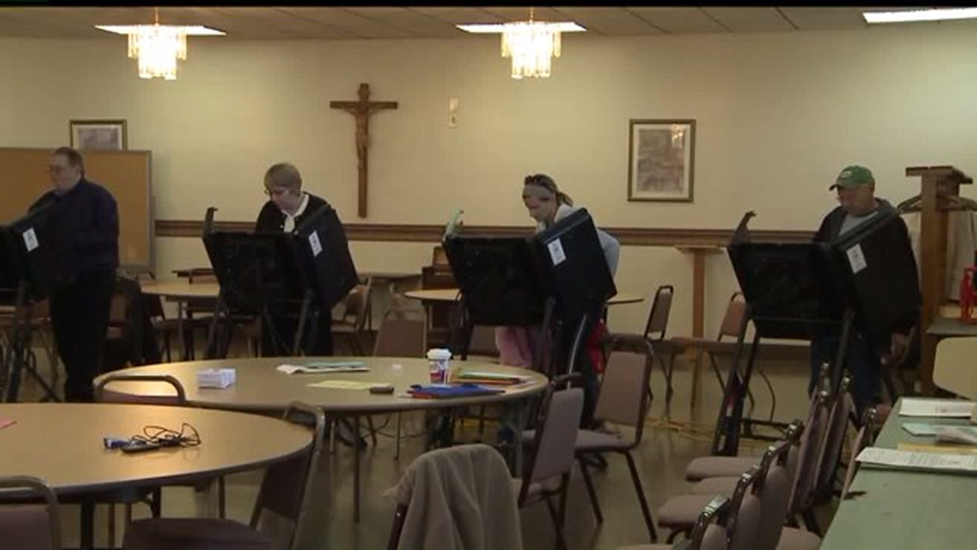 Officials ask not to take selfies in polling places in Central PA