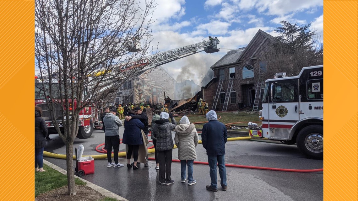 Firefighters injured battling fire