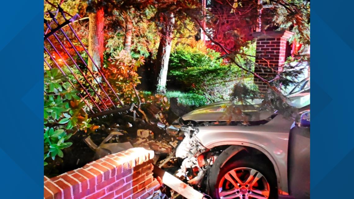 Car crashes into wall outside Degel Israel Synagogue in Lancaster