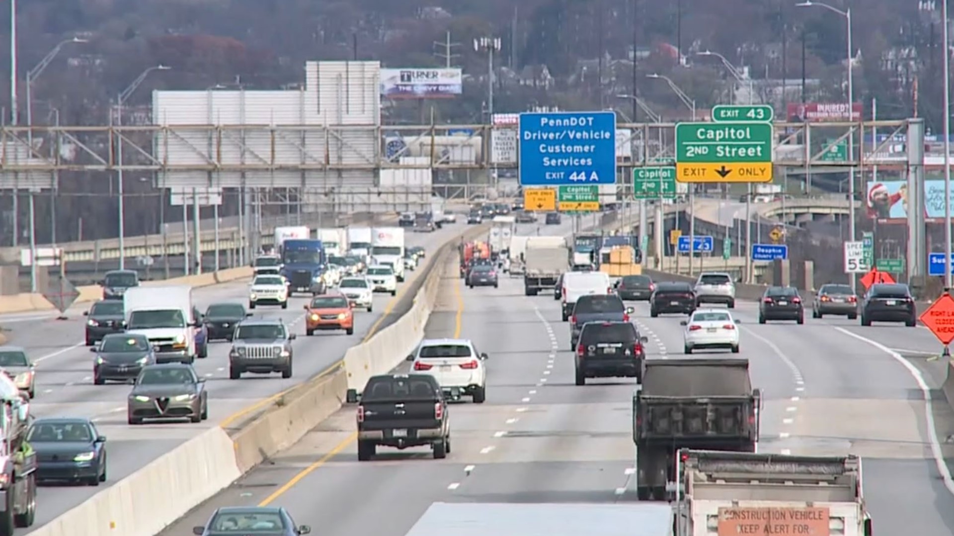 PennDOT’s plan to reconstruct the I-83 South bridge connecting Harrisburg and Cumberland County is facing overwhelming criticism due to the possibility of tolls.