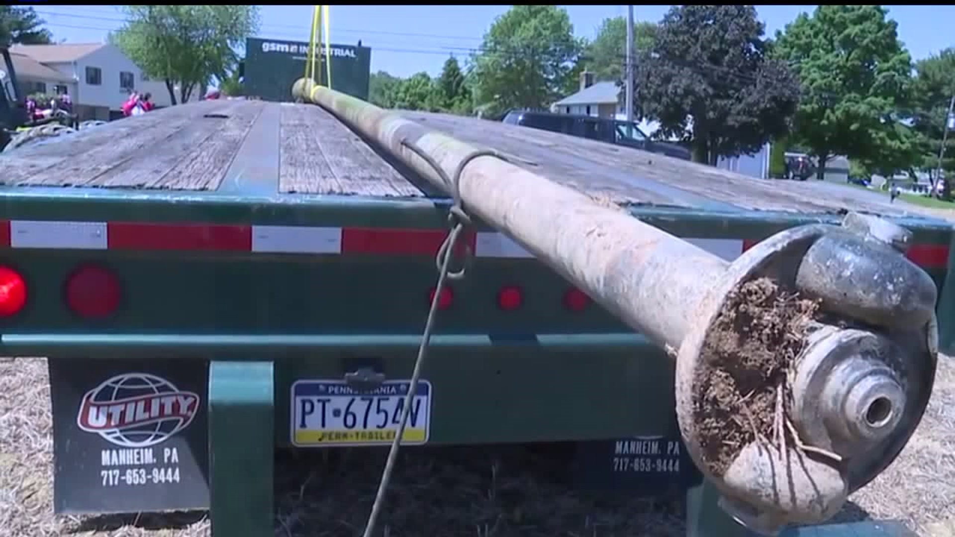 Crews recover historic Lititz flagpole with hopes of putting it in new veterans park