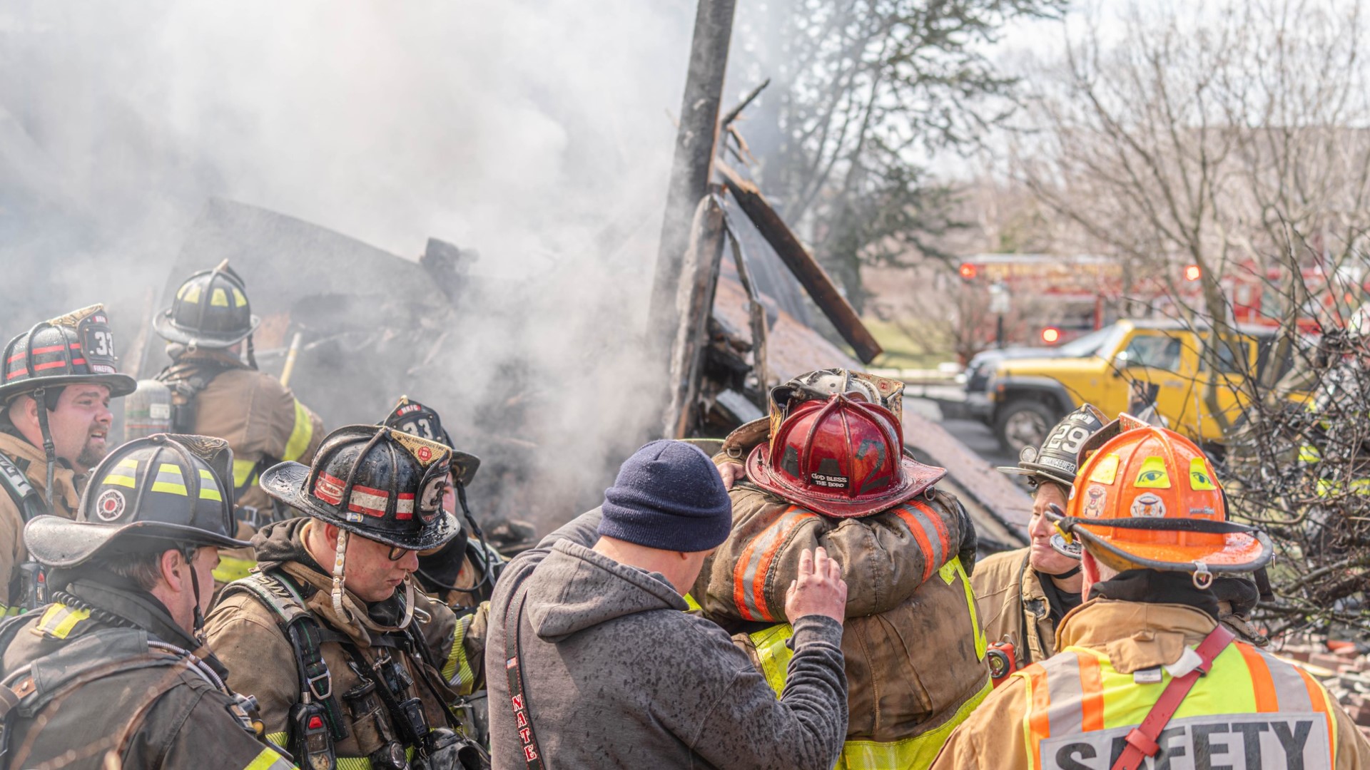 Firefighters injured battling fire | fox43.com