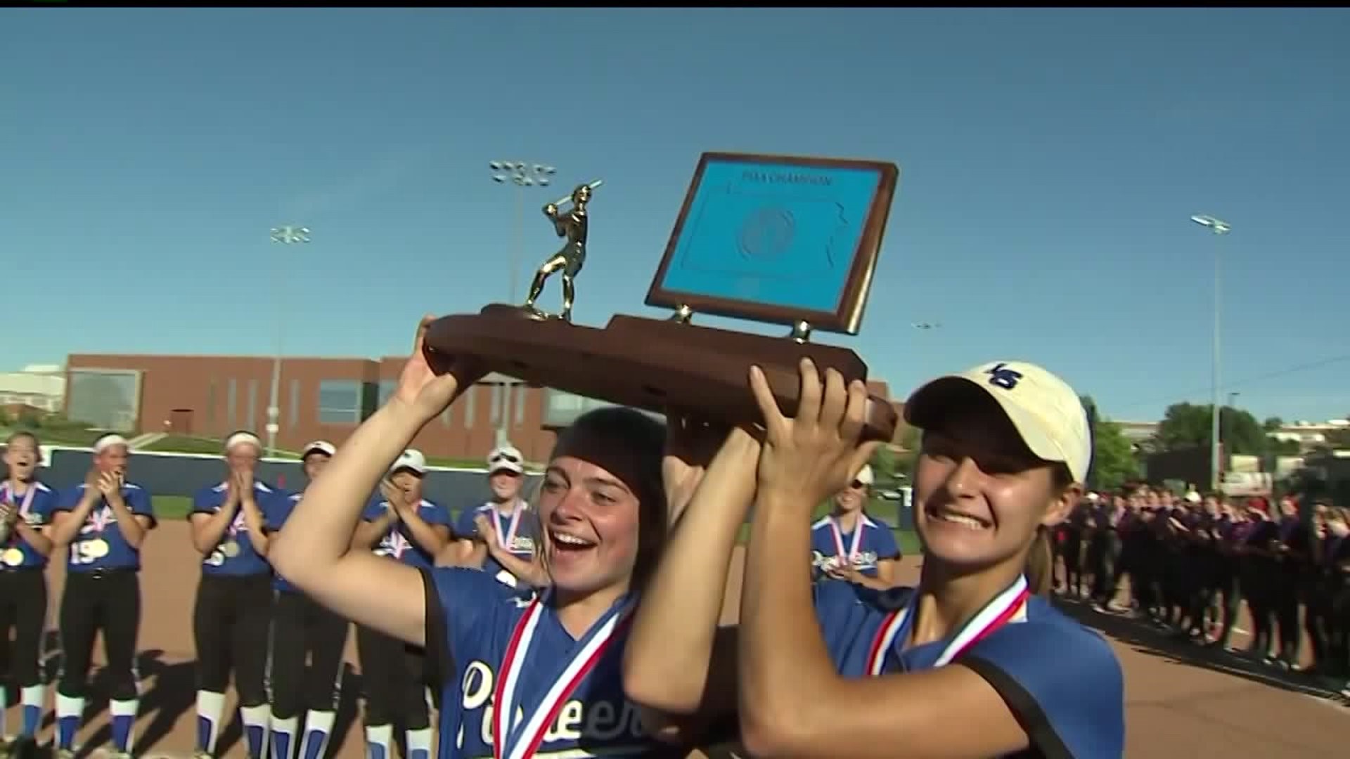 Lampeter-Strasburg wins 5A state softball title