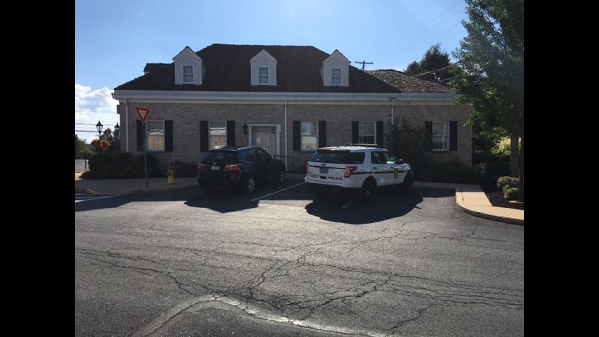 Three arrested for robbing Fulton bank in West Lampeter Township ...