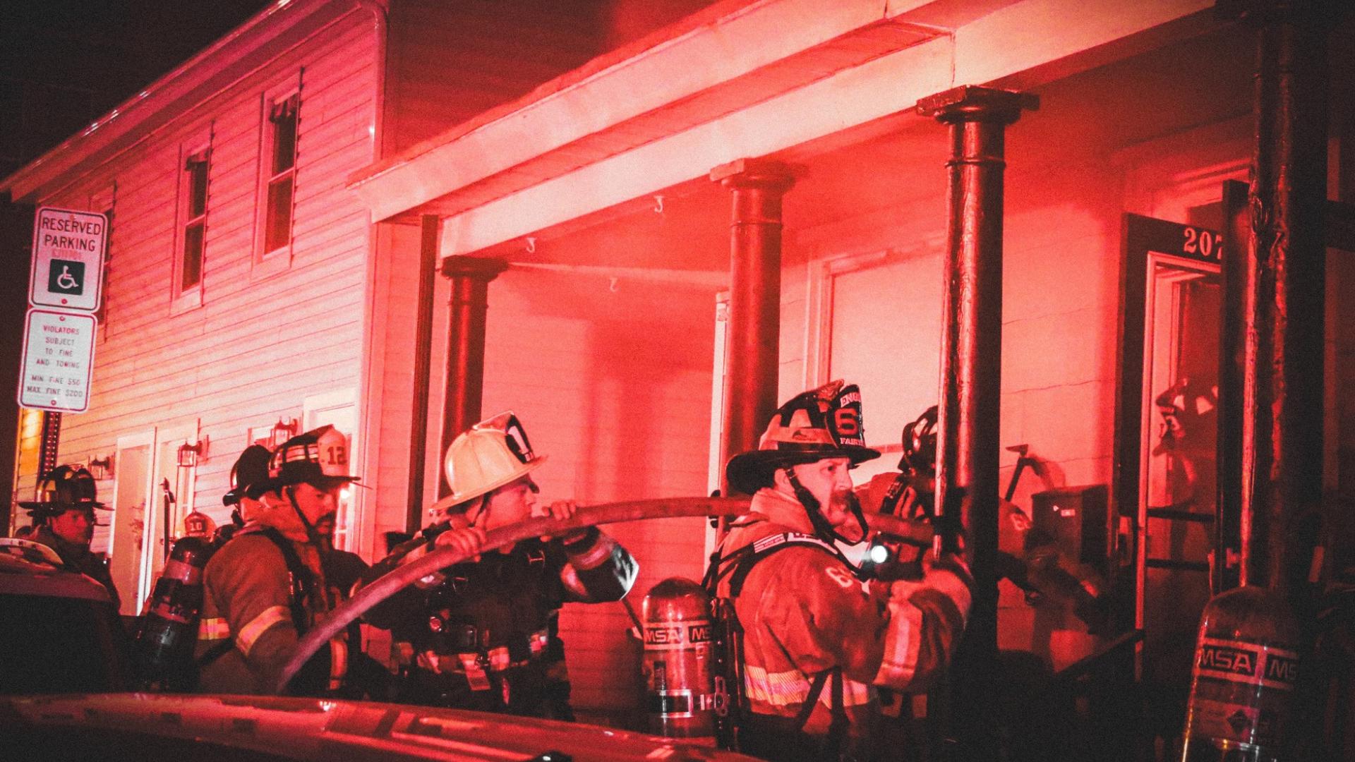 Early morning fire erupts in Cumberland County | fox43.com