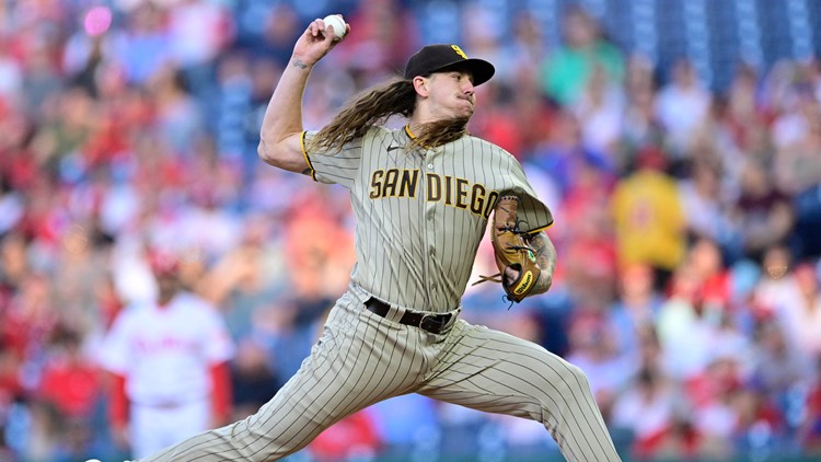 Clevinger, 2 relievers lead Padres past Phillies 3-0