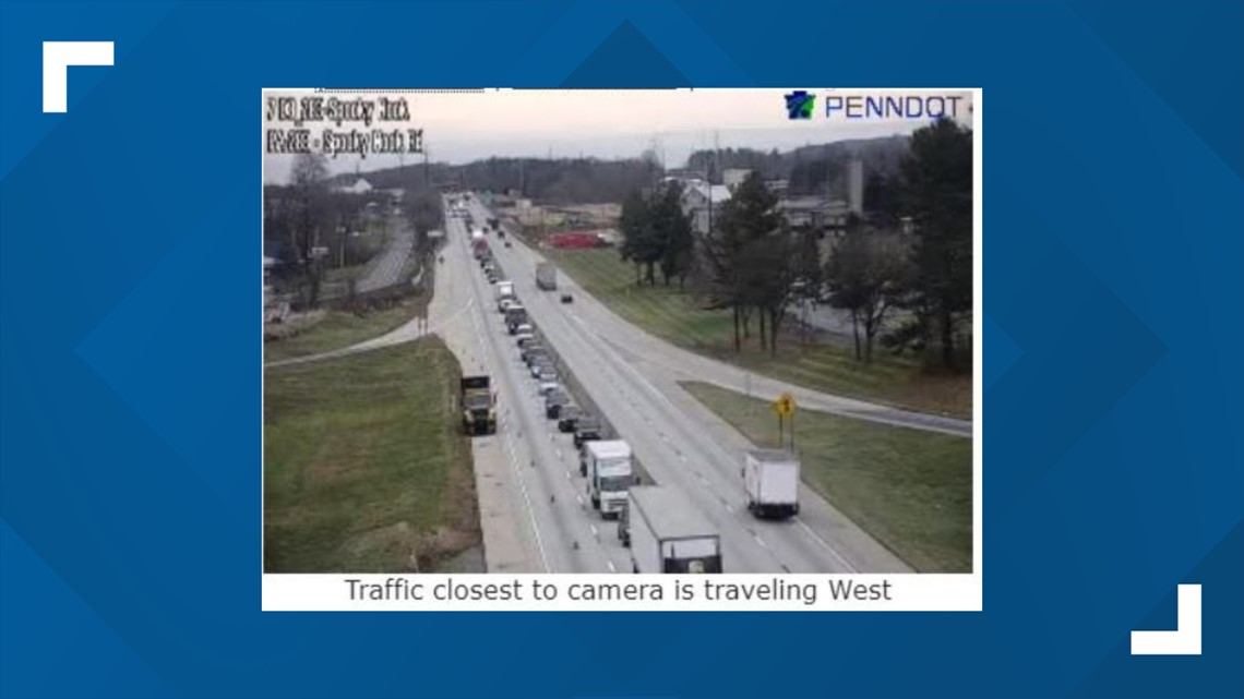 Lanes cleared after crash on Route 283 West in Lancaster County