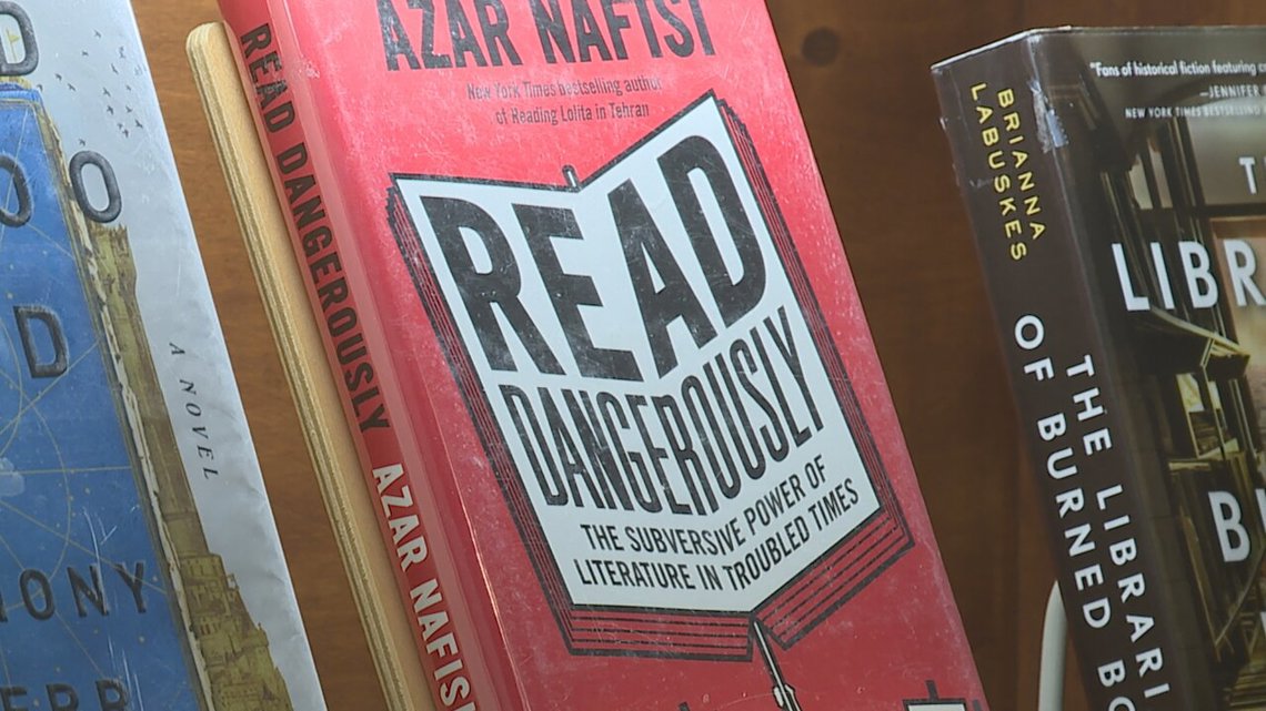 Libraries honor Banned Books Week as more authors are censored | fox43.com