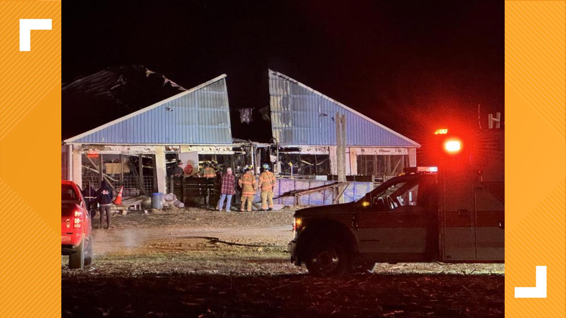 Crews fight pig barn fire in York County | fox43.com