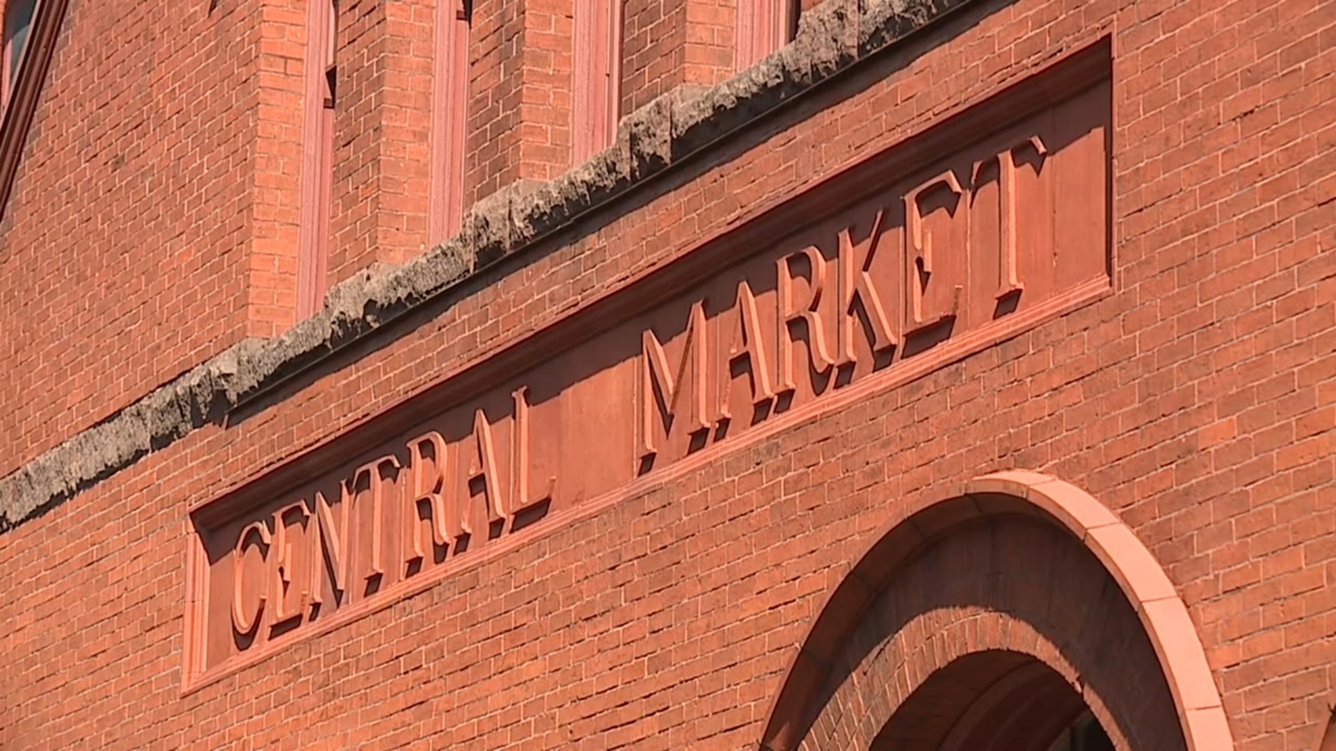 Right in the heart of downtown Lancaster is the Central Market, a beautiful brick building that local vendors have called home since 1889.