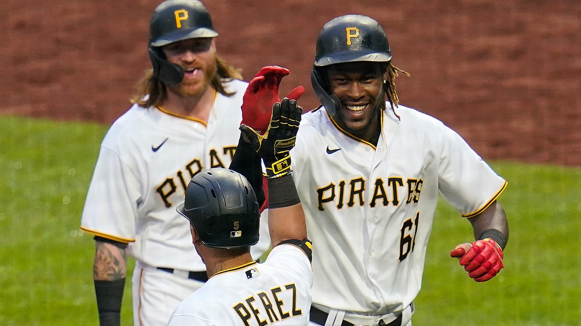 Pirates' Hayes eyes smoother 2022 season