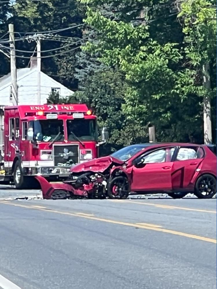 Person trapped in York County crash on Lincoln Highway | fox43.com
