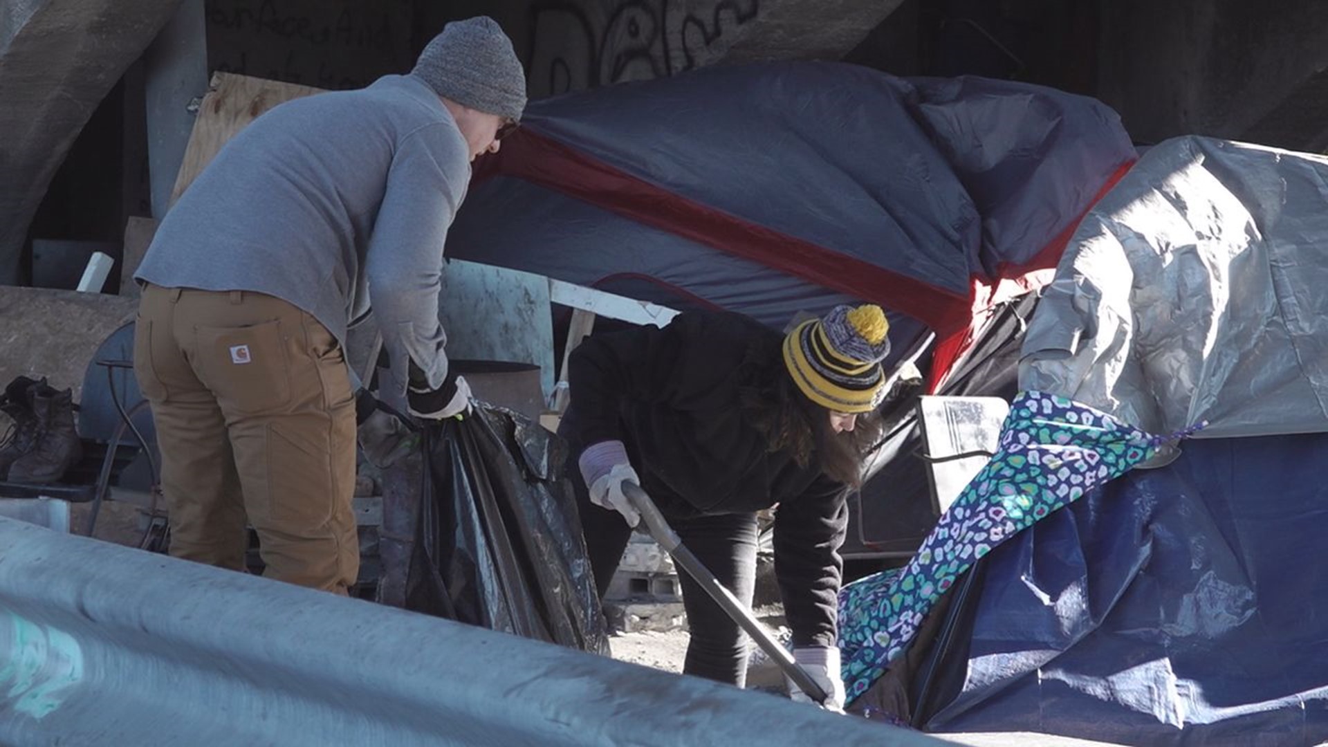 After a weekend of cleanup and removal of homeless encampments under the Mulberry Street Bridge, city officials will meet for a press conference.