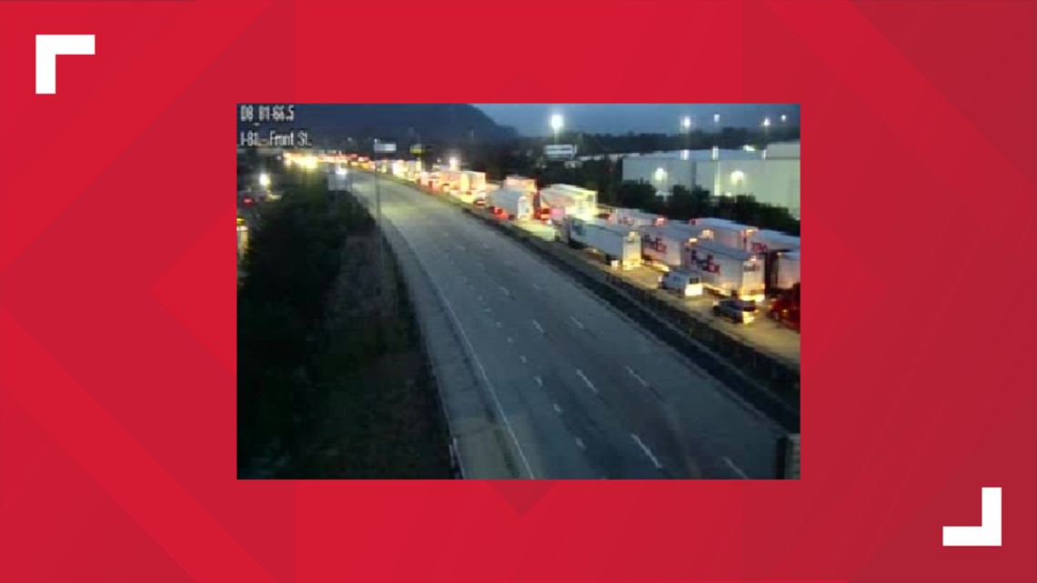 Section of Interstate 81 southbound closed in Dauphin County | fox43.com