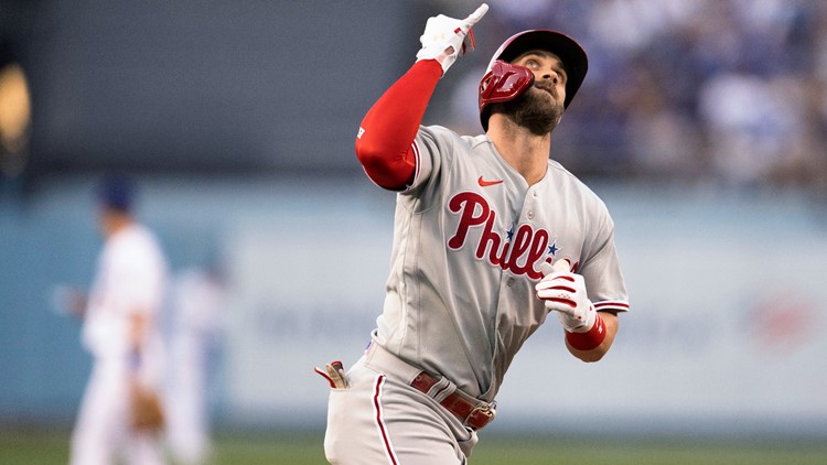 Phillies slugger Harper won't play right field for 6 weeks