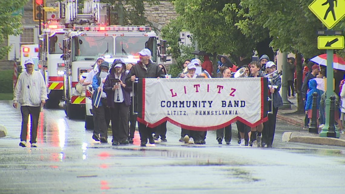Lititz holds annual Memorial Day parade despite bad weather
