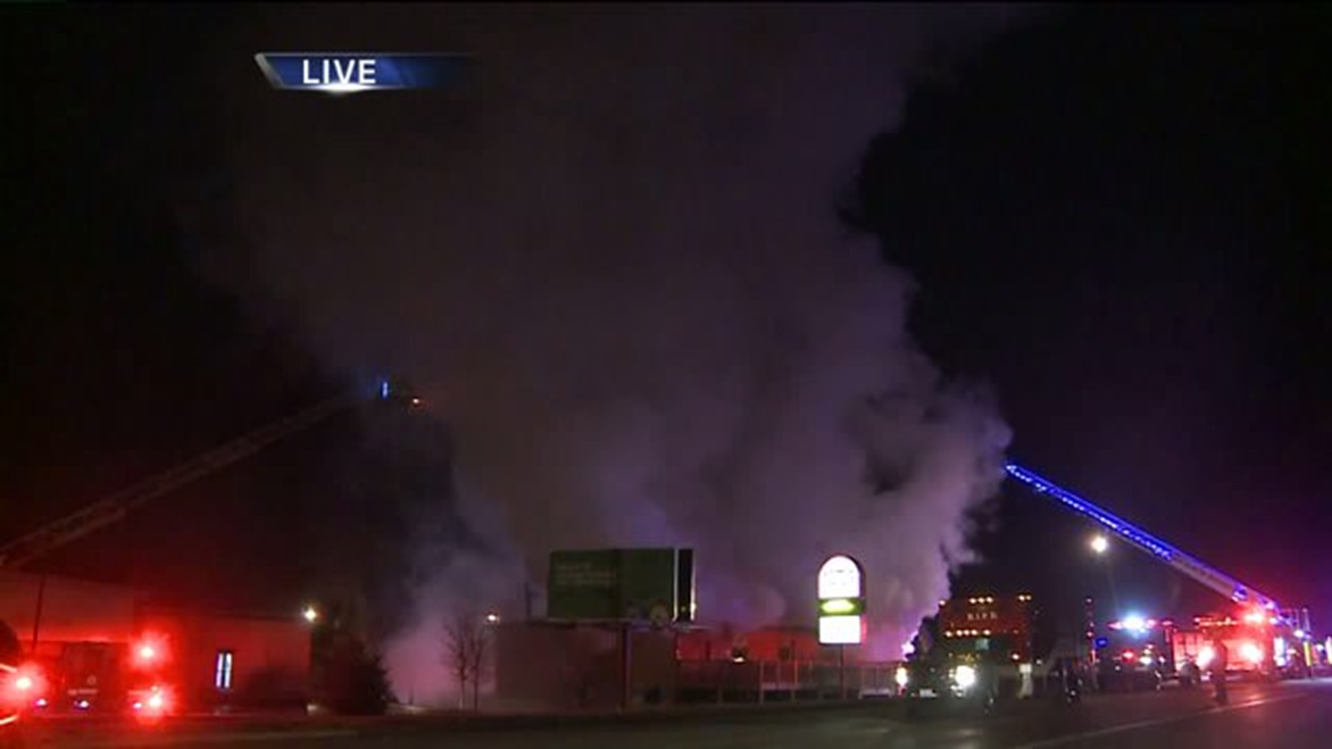 Fire at Jake O`s in Rock Island