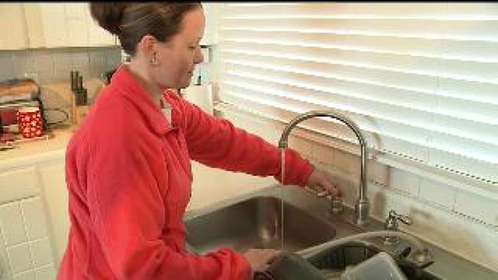 Henderson residents experiencing water problems