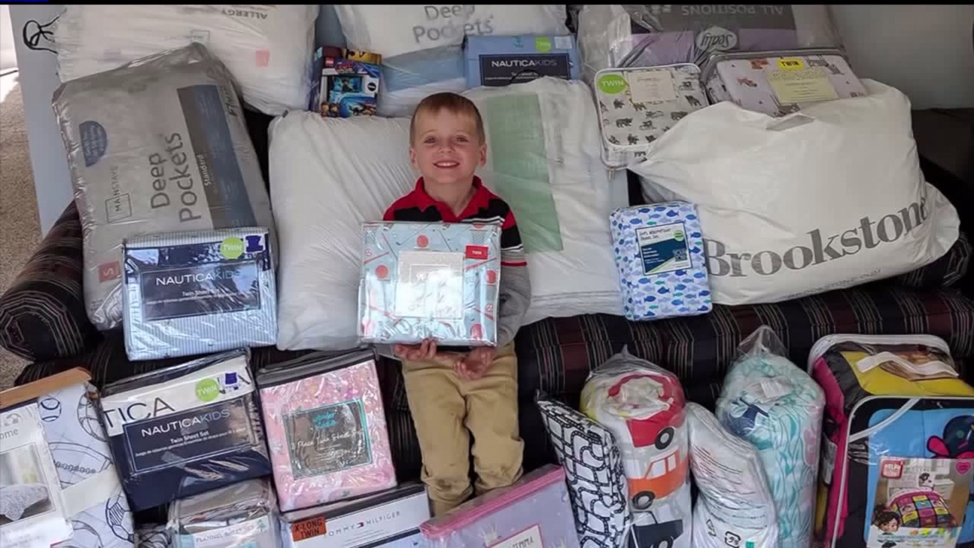 Libertyville kid donates bedding