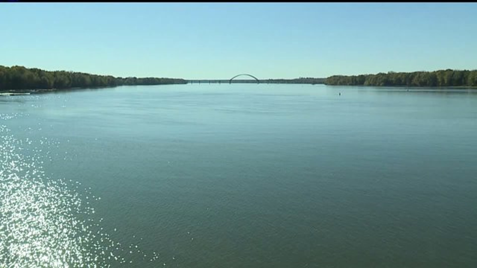 Crews continue search for Rock Island man who reportedly fell into Mississippi River