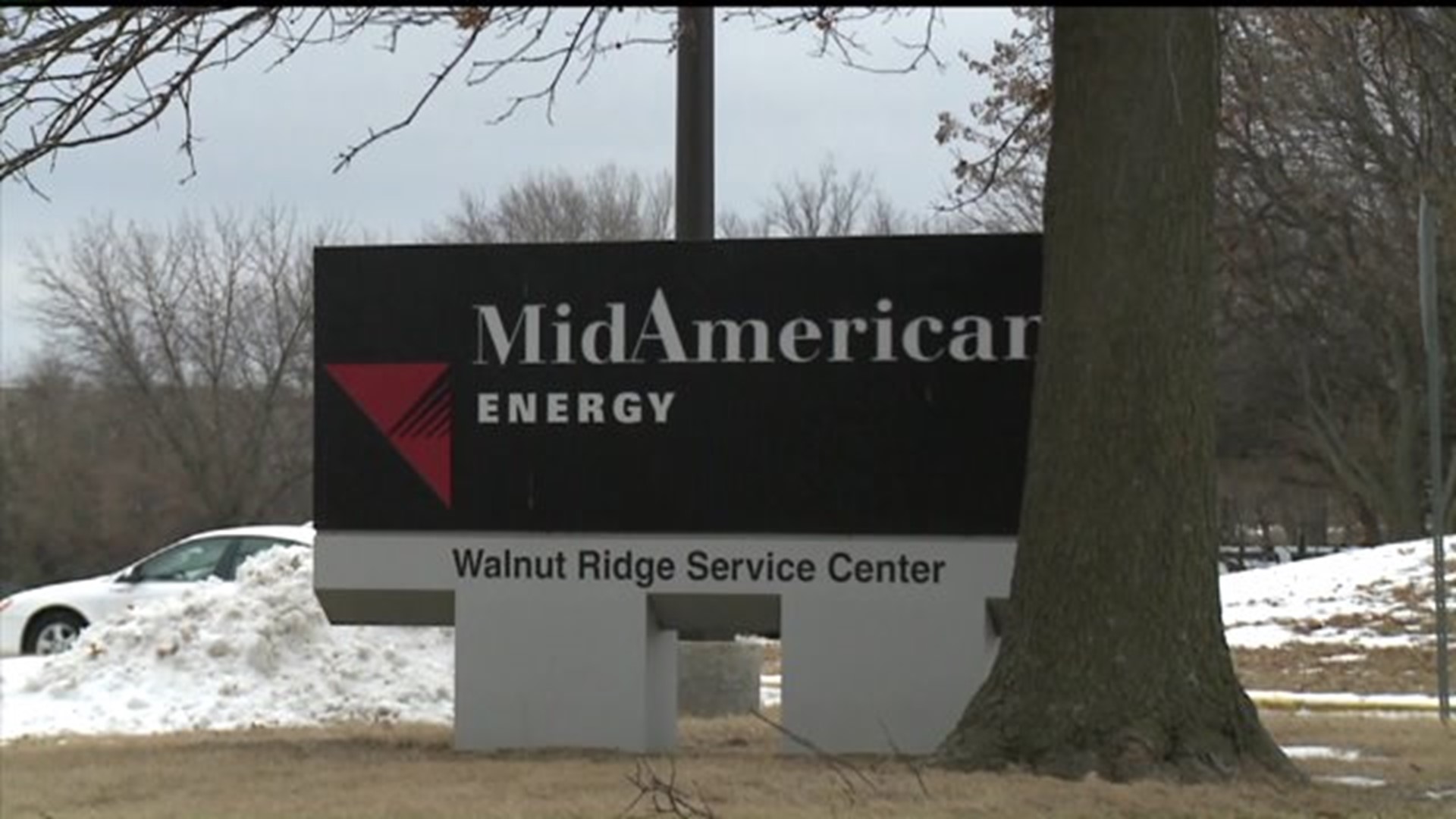 News 8's Charles Hart talks to Tina Hoffman, the vice president of corporate communications and public affairs for MidAmerican Energy.