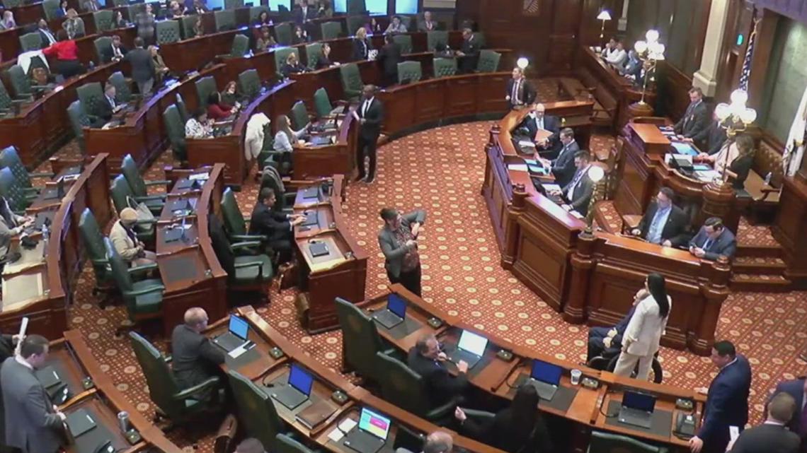 As Illinois lawmakers return to work in Springfield, discussion points to migrant crisis - Vimarsana News