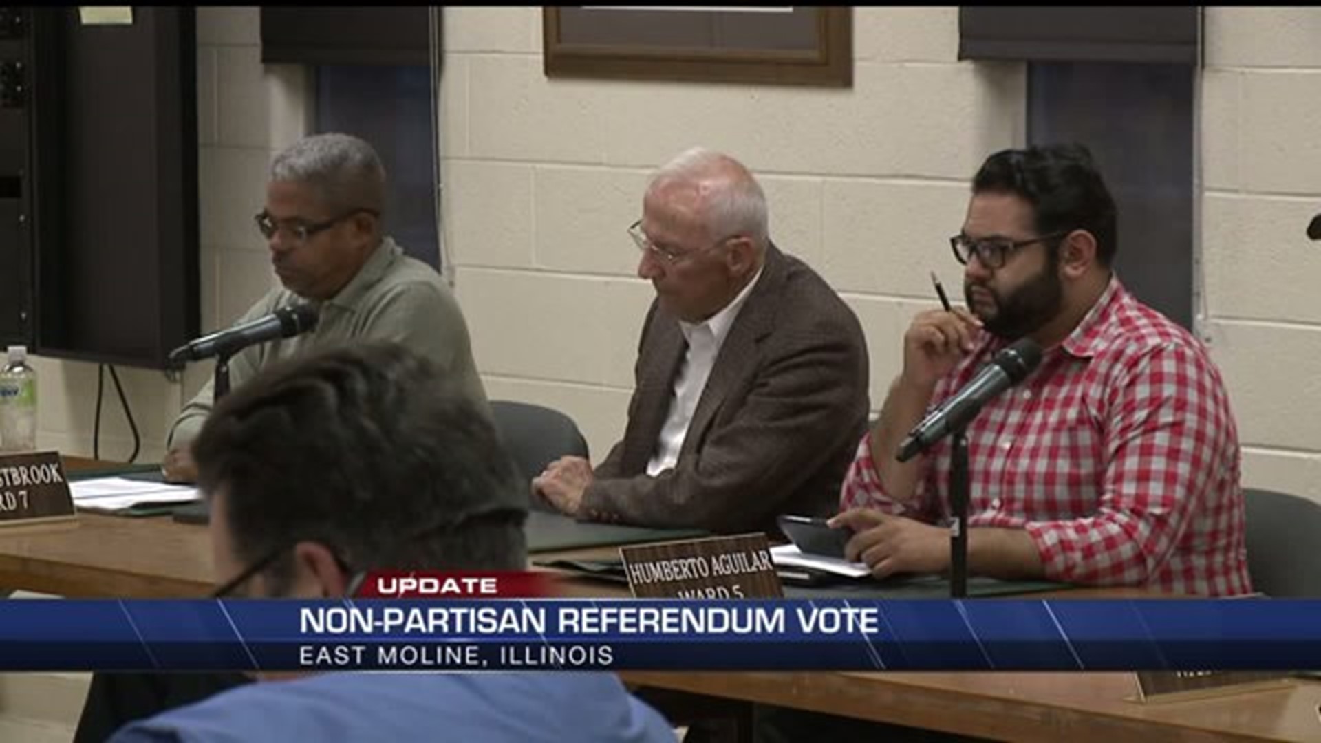 East Moline votes on non-partisan referendum