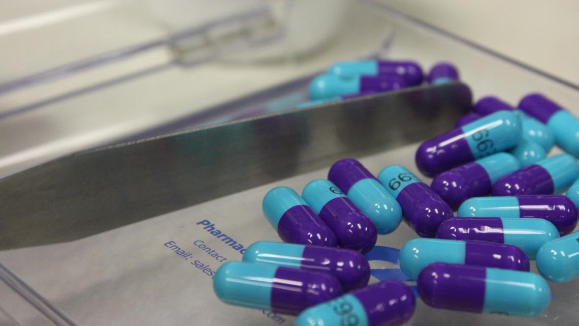 Police, sheriff's deputies collecting old prescription drugs on S - Vimarsana News