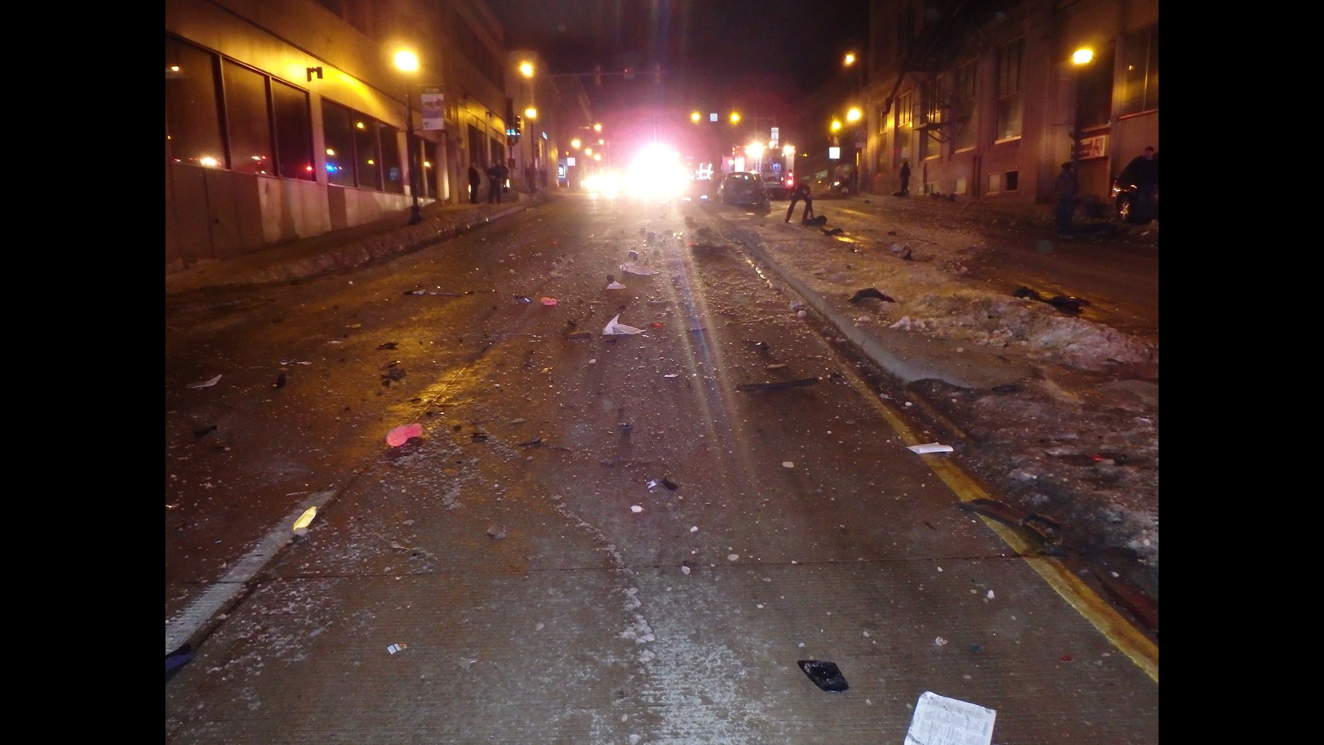 Driver speeding away from Dixon police ends in multiplecar crash