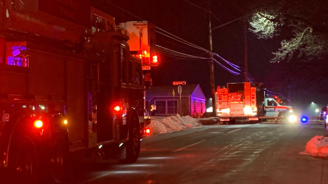 Crews make rescue at early-AM Bettendorf house fire | wqad.com