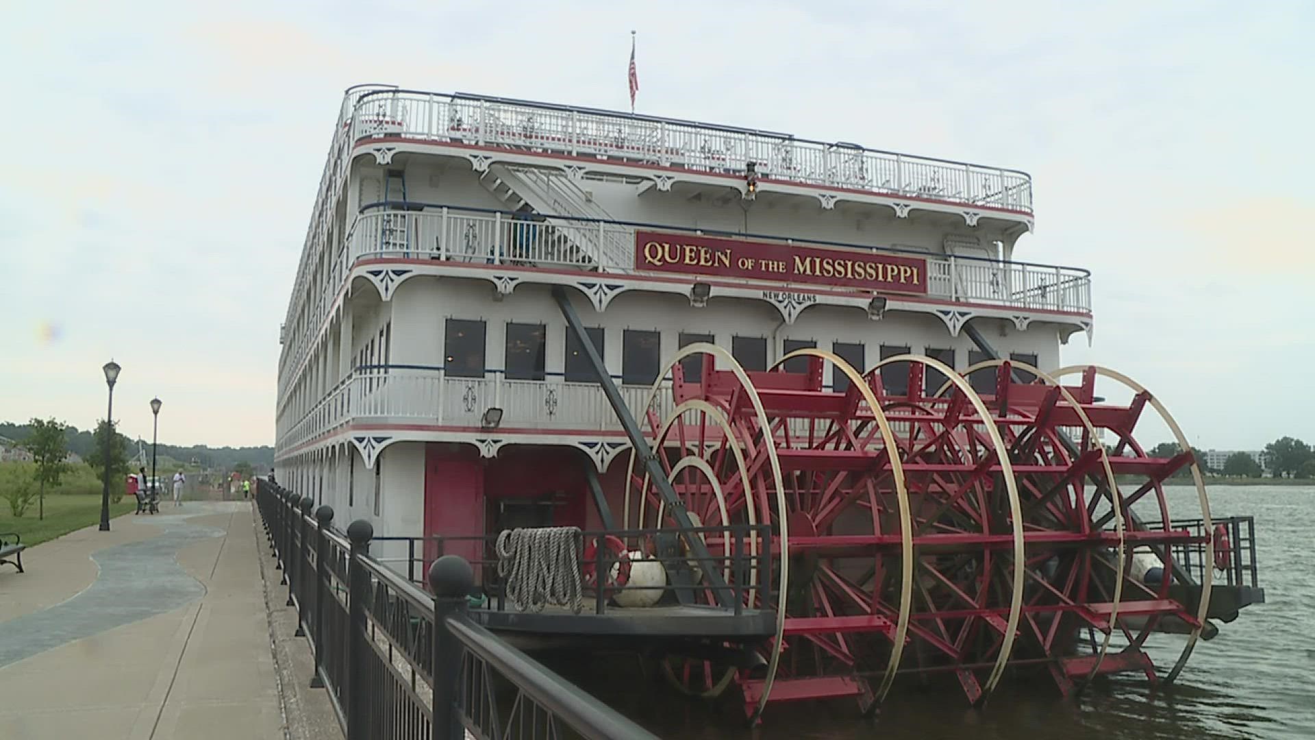 Over 100 passengers on the Queen of the Mississippi spent the morning exploring the Quad Cities.