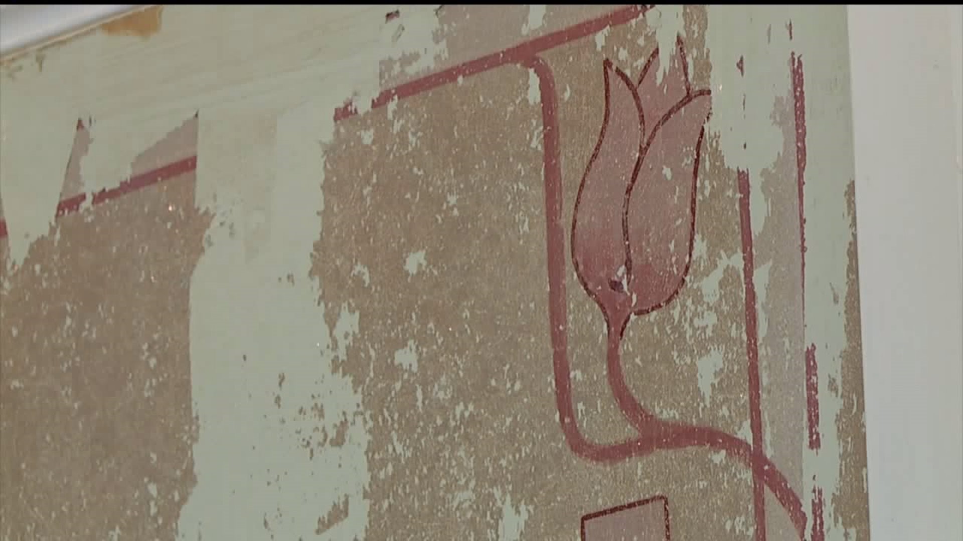 Banksy artwork selfdestructs just after 1.4 million sale