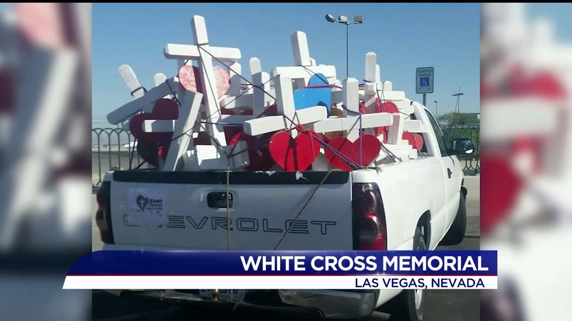 Illinois man brings crosses to Vegas