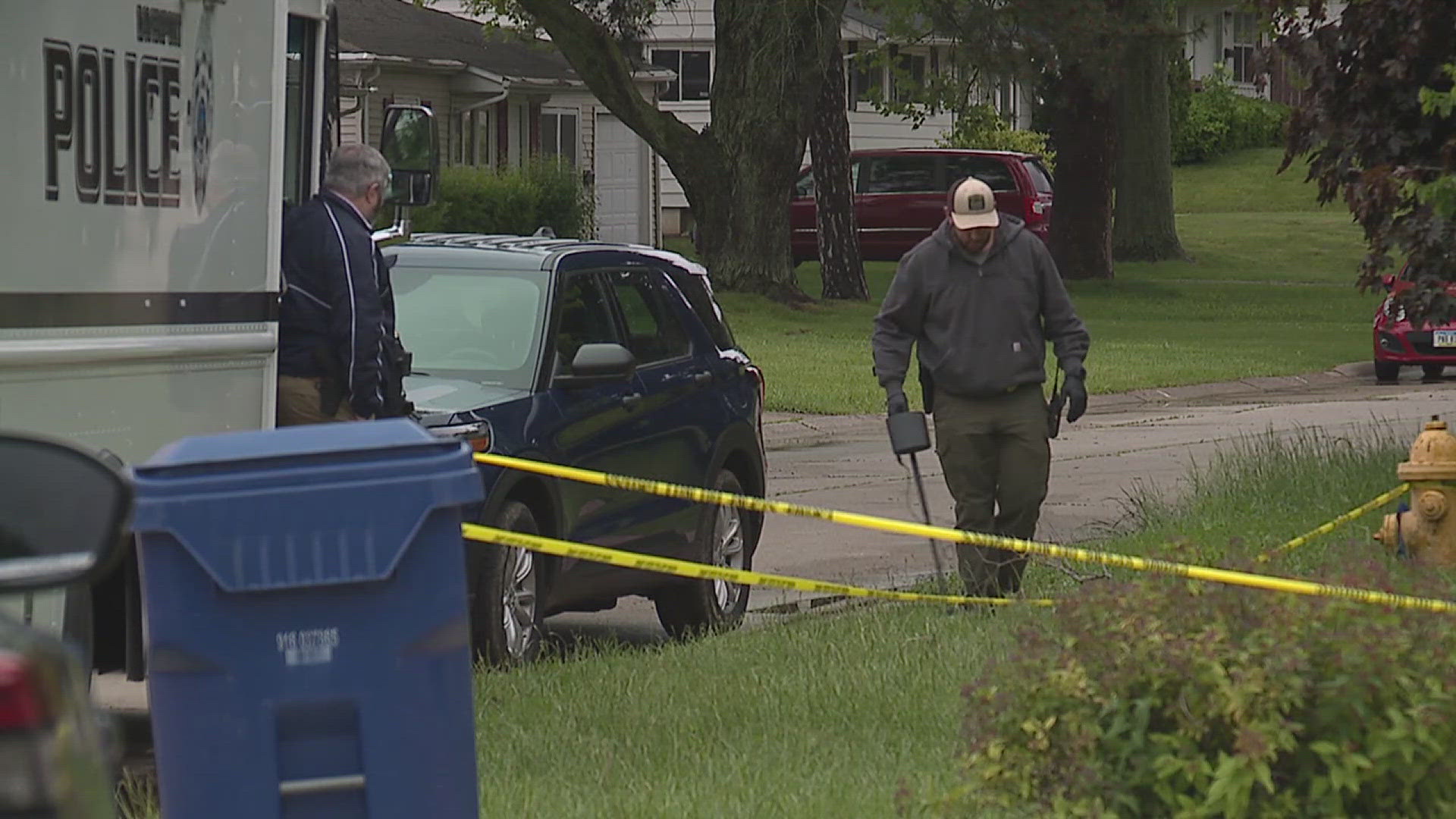 Bettendorf man charged with attempted murder after 2 police officers ...